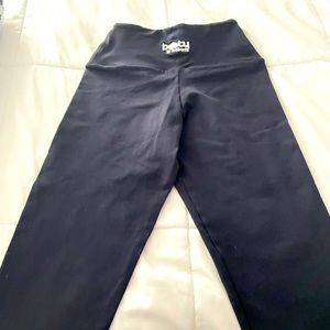 Booty cropped leggings black